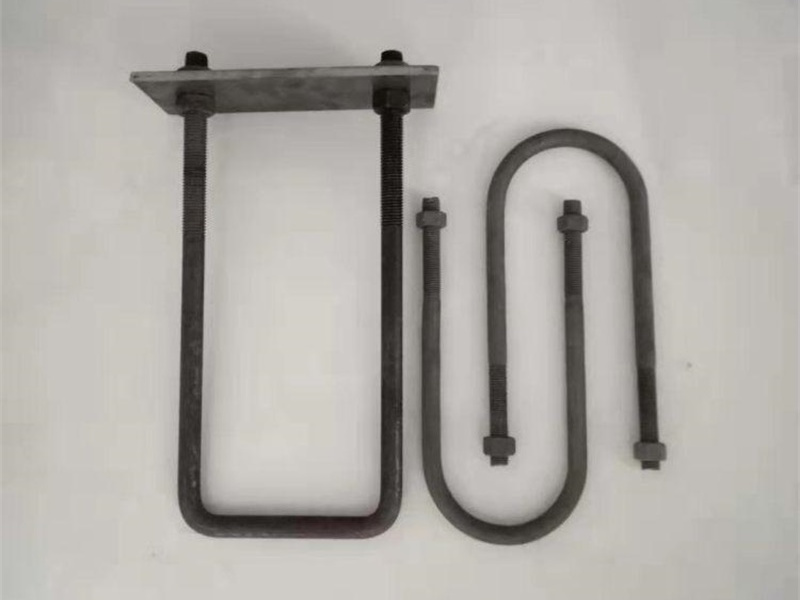 U型螺栓
